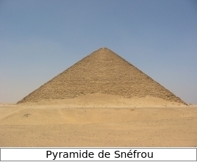 Yyramide rouge de Darchour